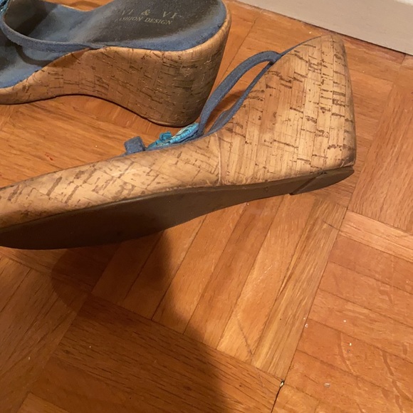 Blue beach cork shoes & blue boho suede-denim bag - Picture 2 of 11